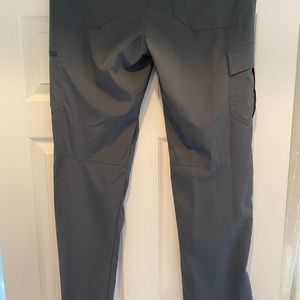 Columbia Mens belted polyester pant